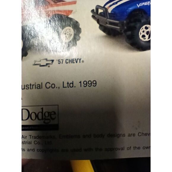 NIB 1999 New Bright 4x4 bully - Picture 3 of 3